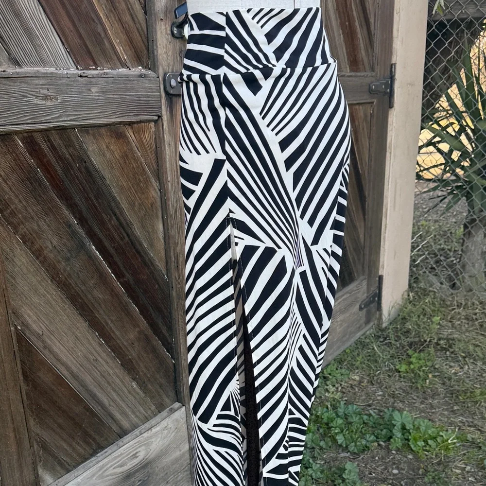 Banjul Monochrome Geometric Pencil Maxi Skirt S - Picture 6 of 6